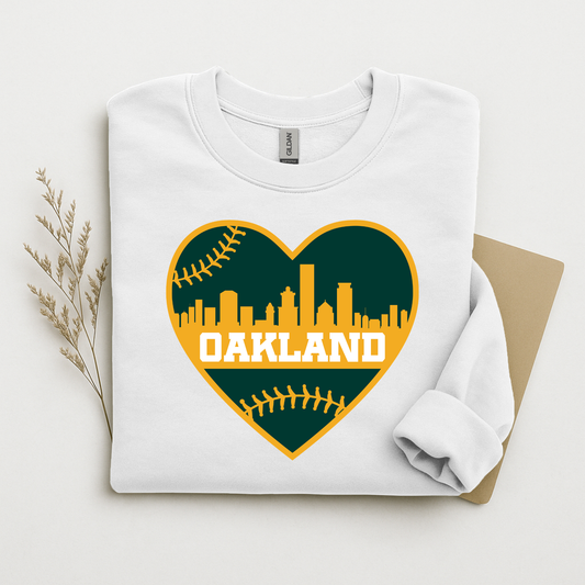 Oakland 💛 Gildan Sweatshirt Cotton